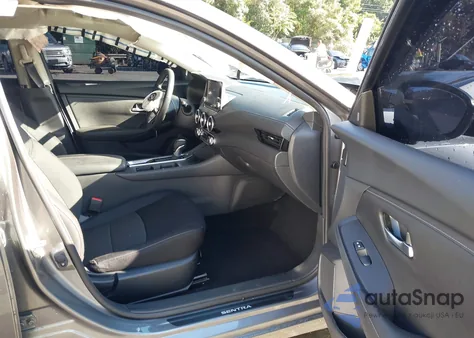 2024 Nissan Sentra Sv Xtronic Cvt z USA, uszkodzony, nr VIN 3N1AB8CV0RY282148